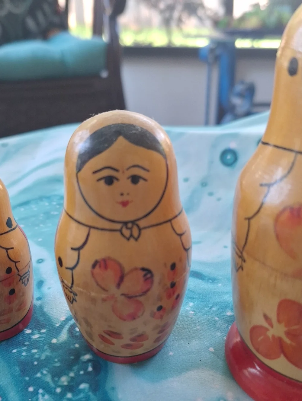 Vintage Russian Nesting Dolls Matryoshka Set - Yellow & Red Floral